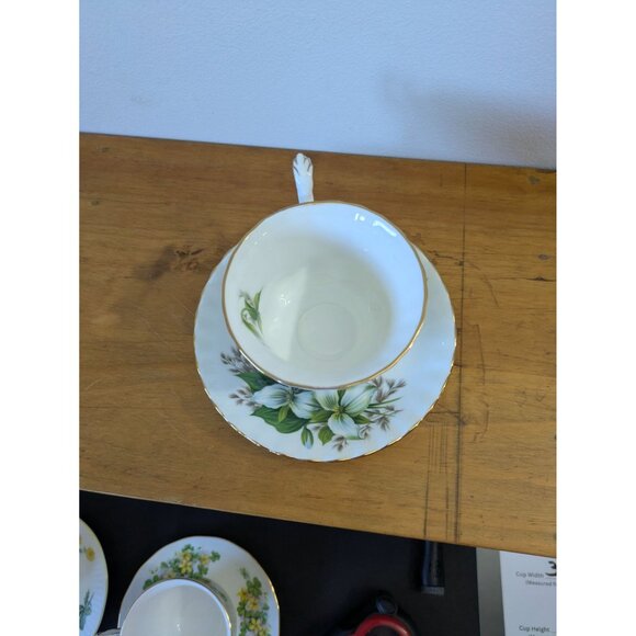 Royal Albert Bone China Trillium Tea Cup & Saucer Set England Floral Gold Trim - Picture 6 of 10